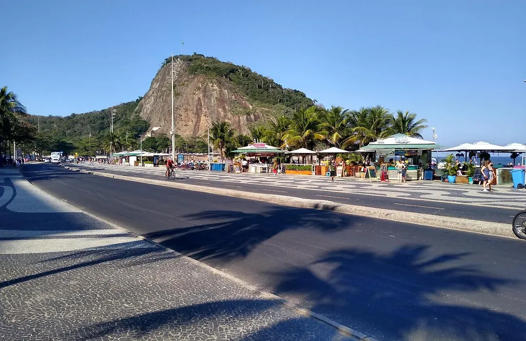 Em frente a Praia-1
